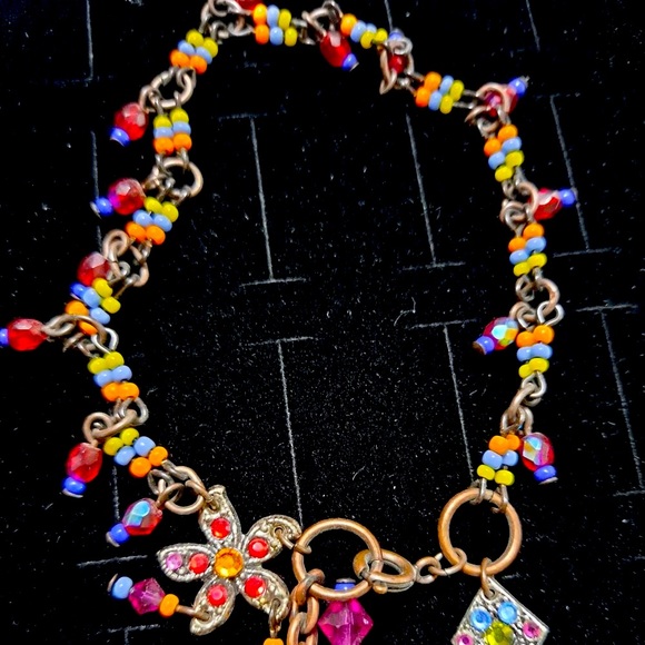 Beaded necklace, bracelet and earrings - Picture 3 of 6